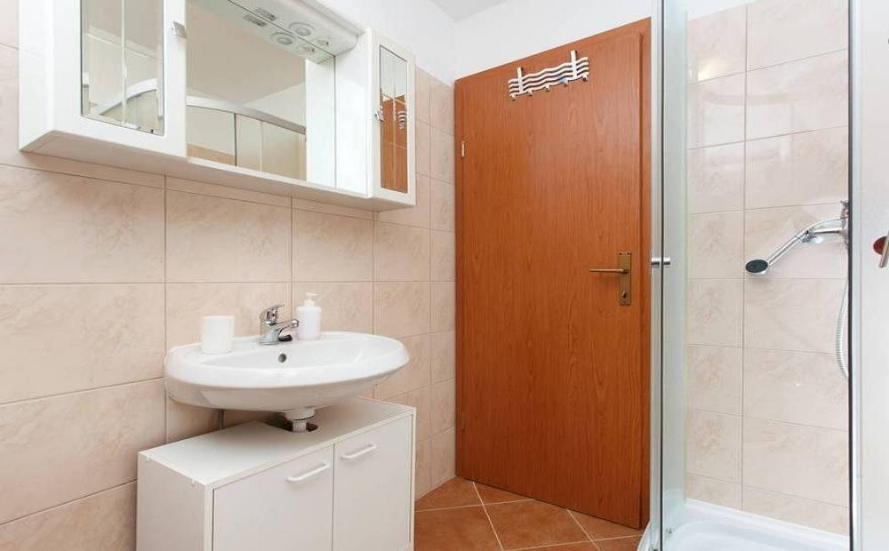 Apartments Mali Raj Vranjic エクステリア 写真