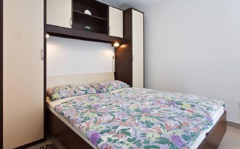 Apartments Mali Raj Vranjic エクステリア 写真