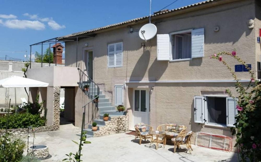 Apartments Mali Raj Vranjic エクステリア 写真