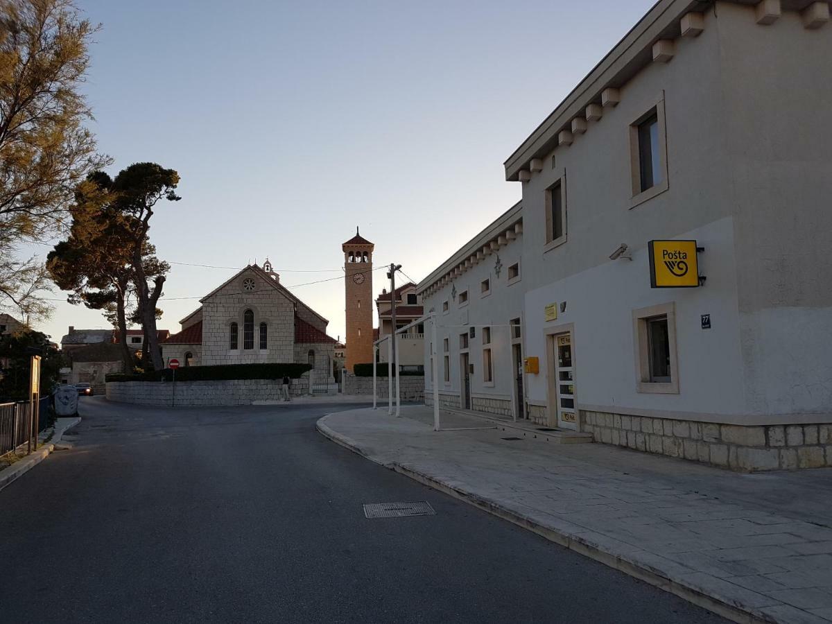 Apartments Mali Raj Vranjic エクステリア 写真